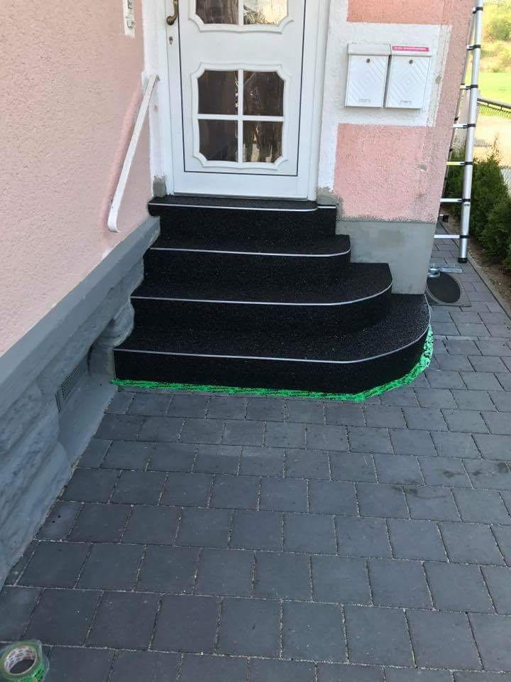 Steinteppich Treppe Schwarz